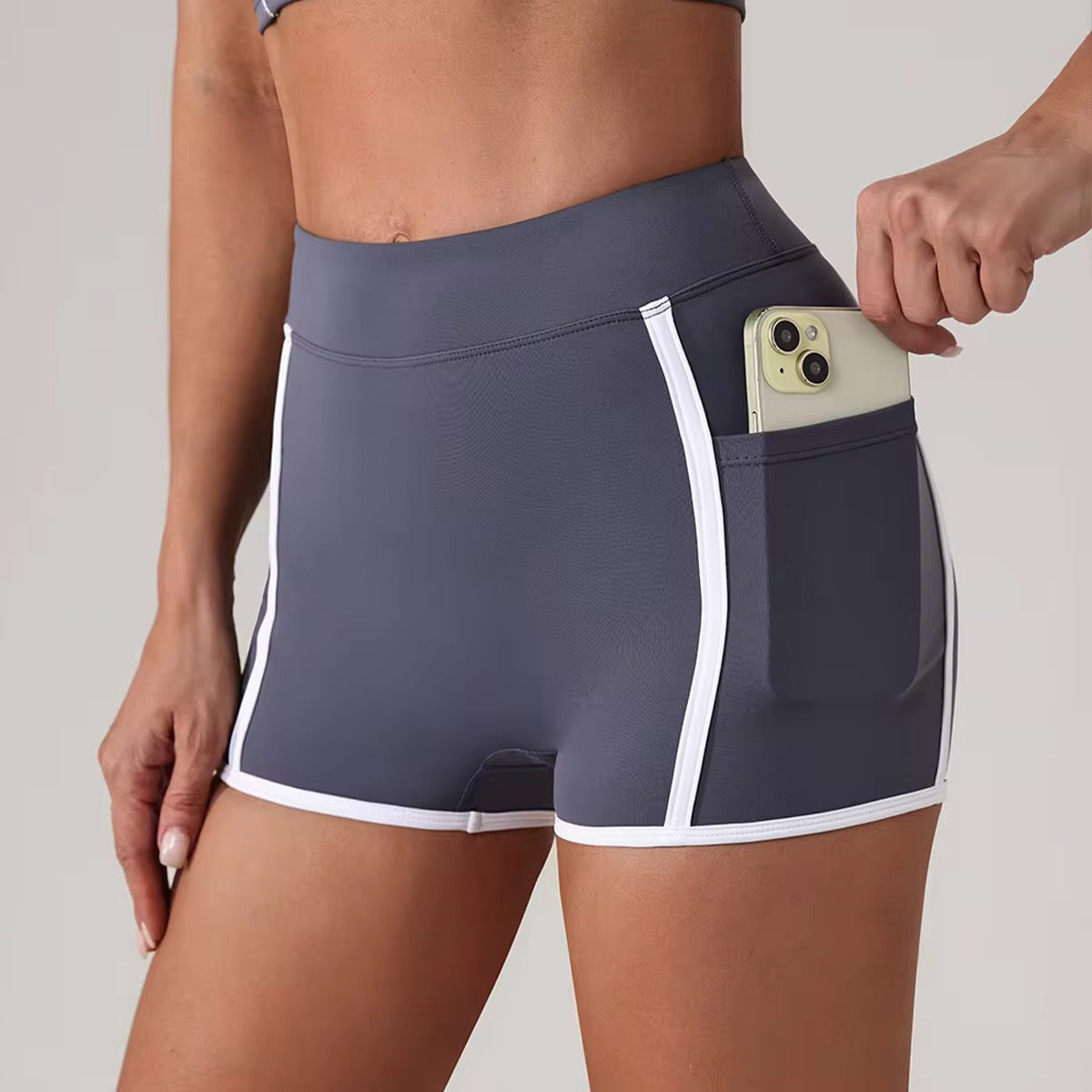 Poza din fata colanti scurti BYMO