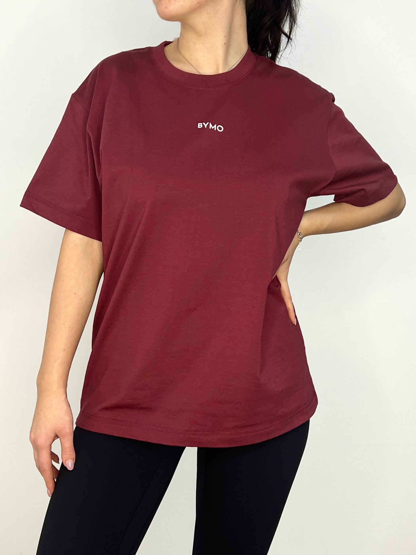 Poza cu tricou oversized burgundy BYMO